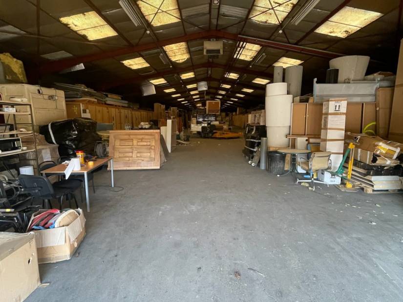 Location - Local d'activité 1368m² - Évreux