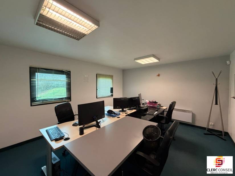 Location - Bureaux 230m² - Mont-saint-aignan