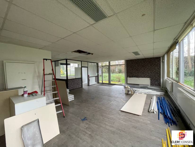 Location - Bureaux 191m² - Bihorel