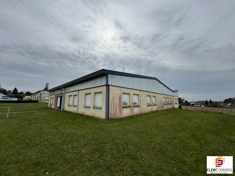 Location - Bureaux 372m² - La frénaye