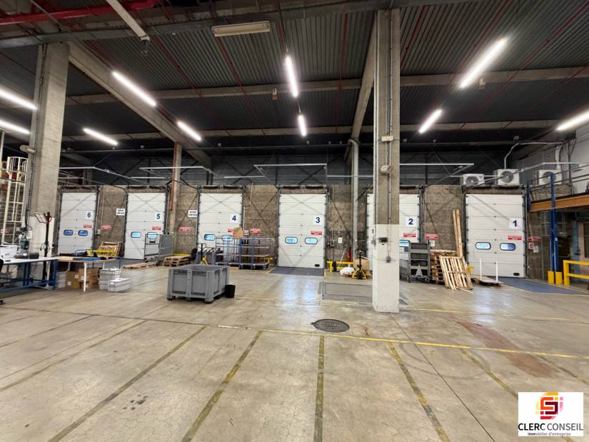 Vente - Local d'activité 5282m² - Val-de-reuil