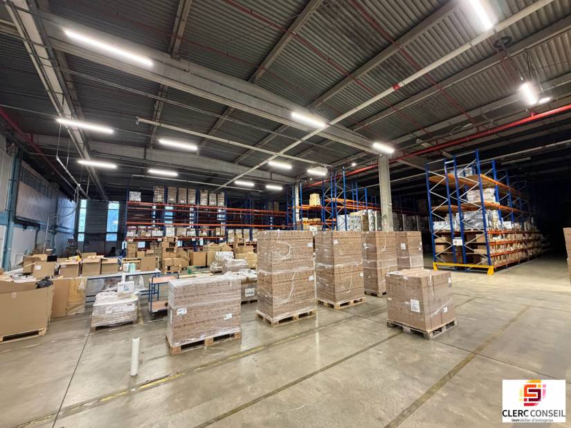 Vente - Local d'activité 5282m² - Val-de-reuil