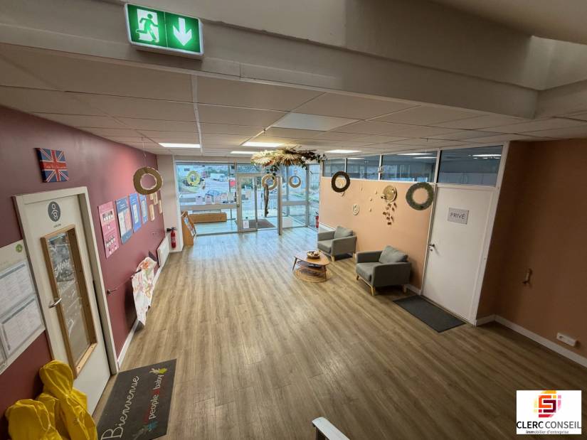 Vente - Local d'activité 5282m² - Val-de-reuil