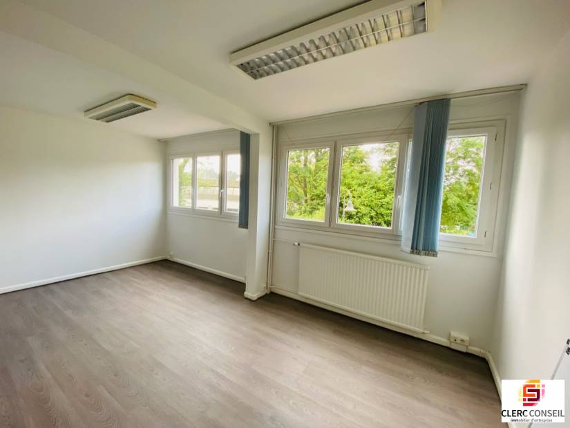 Location - Bureaux 72m² - Bois-guillaume