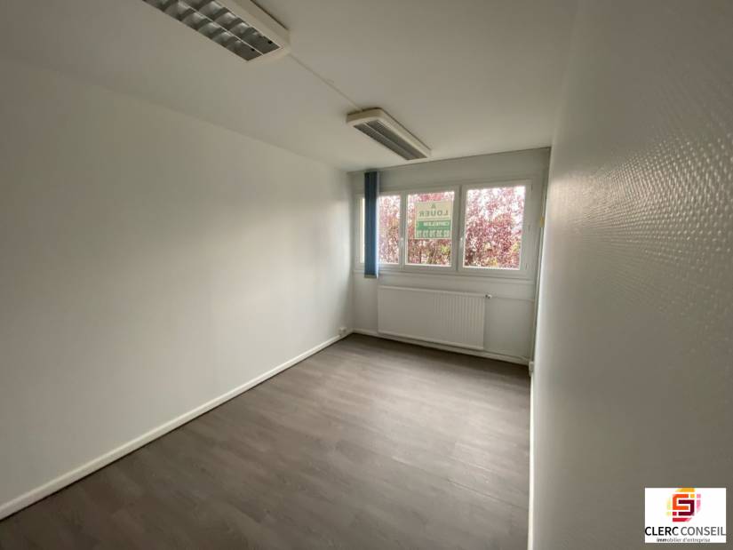 Location - Bureaux 72m² - Bois-guillaume