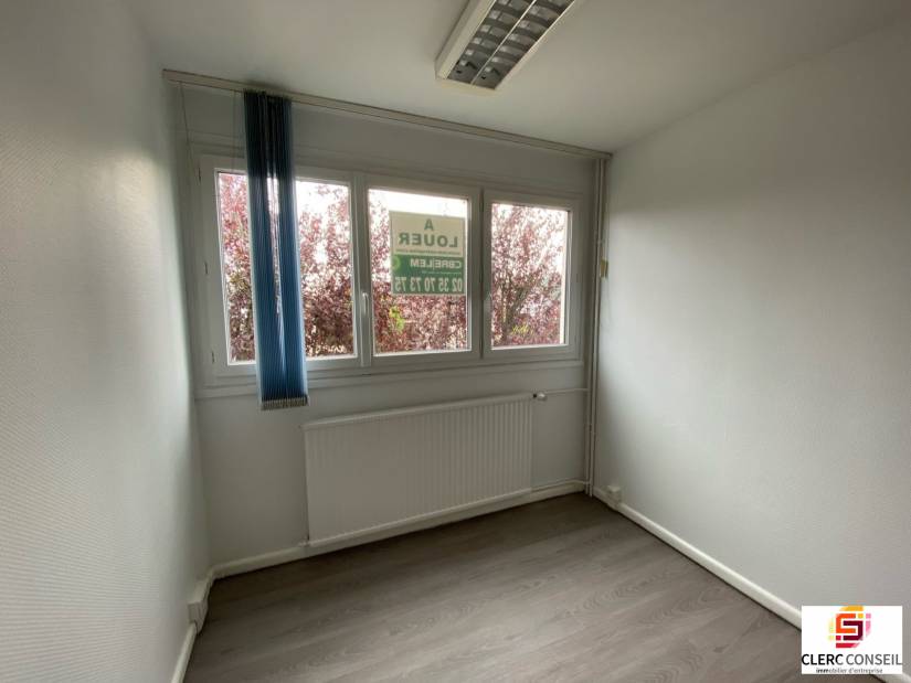Location - Bureaux 72m² - Bois-guillaume