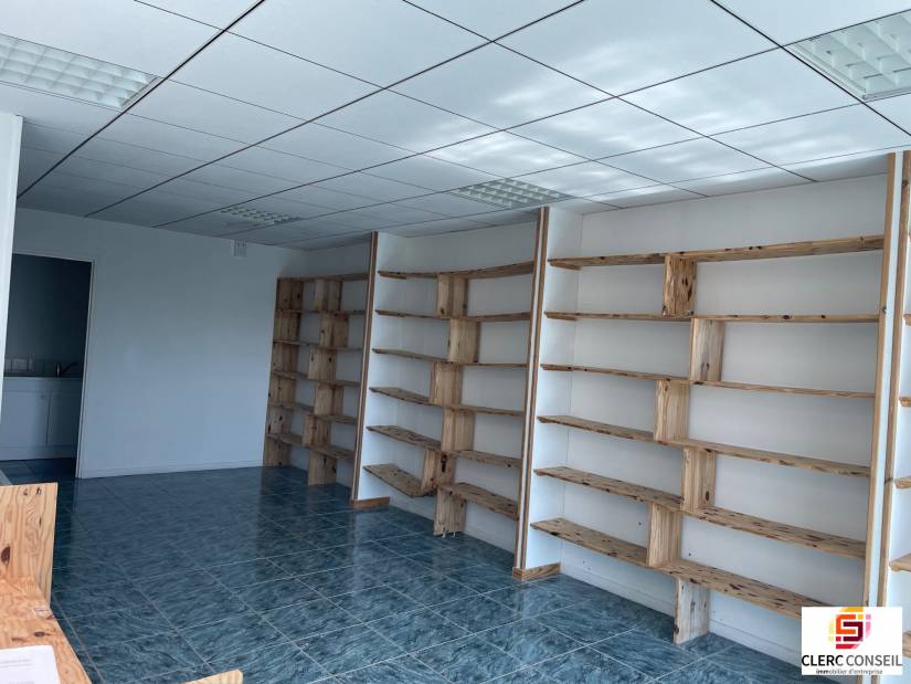 Location - Bureaux 150m² - Évreux