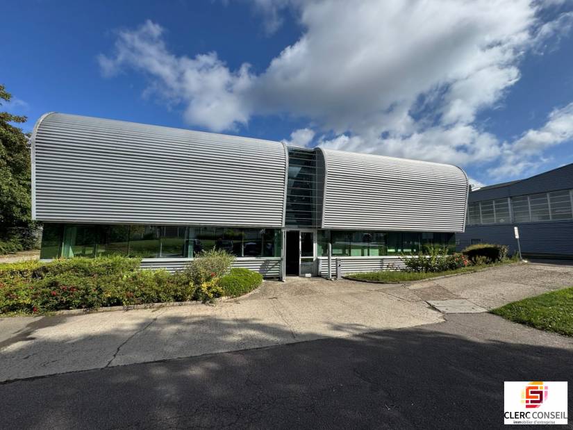 Location - Local d'activité 950m² - Vernon