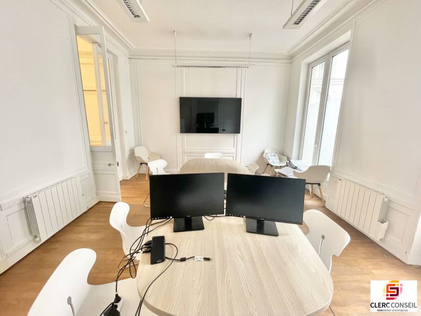 Location - Bureaux 915m² - Rouen