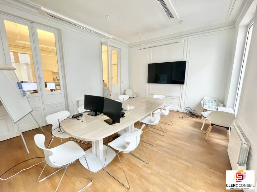 Location - Bureaux 915m² - Rouen