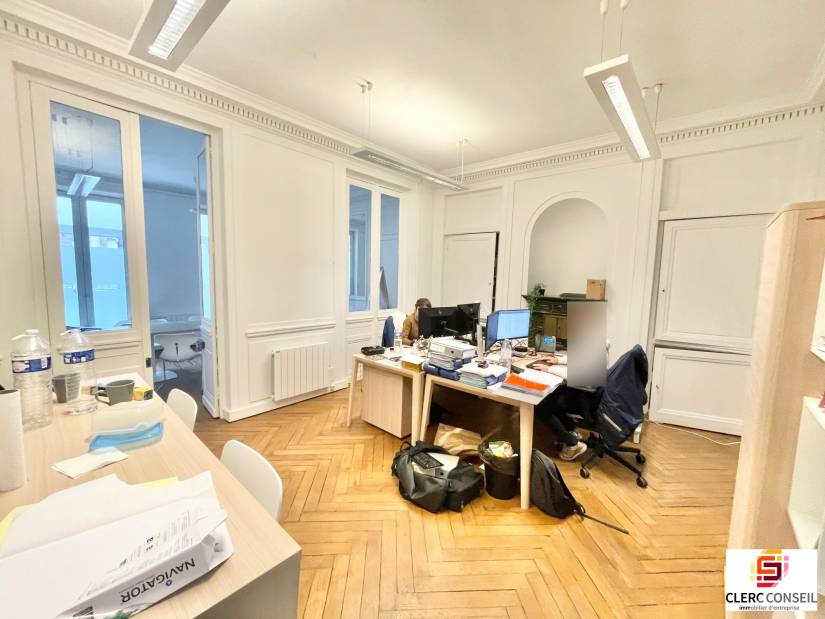 Location - Bureaux 915m² - Rouen
