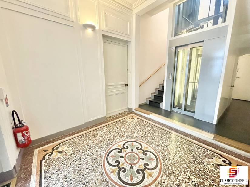 Location - Bureaux 915m² - Rouen