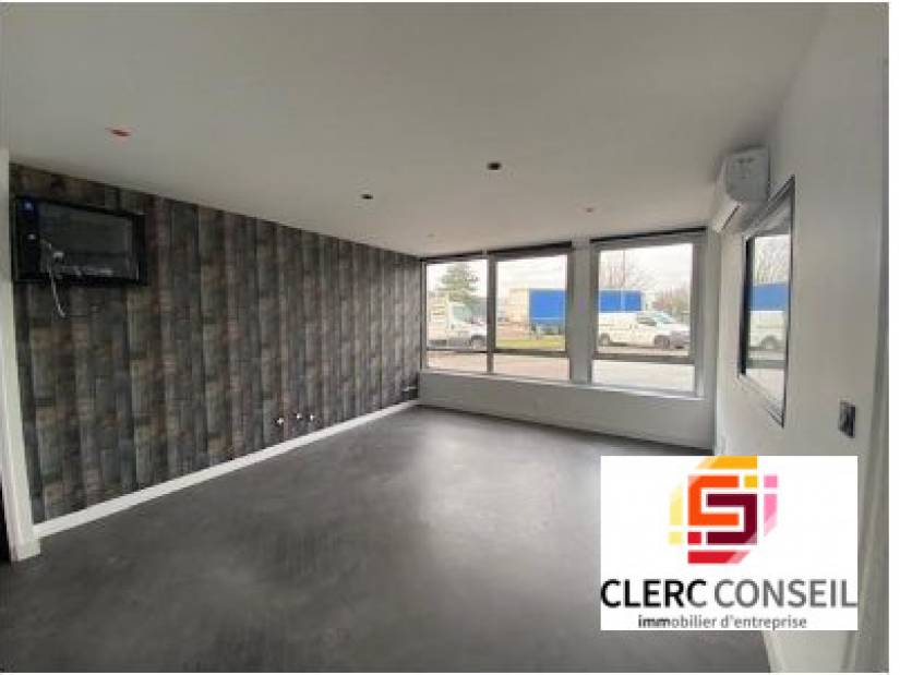 Location - Local d'activité 436m² - Sotteville-lès-rouen