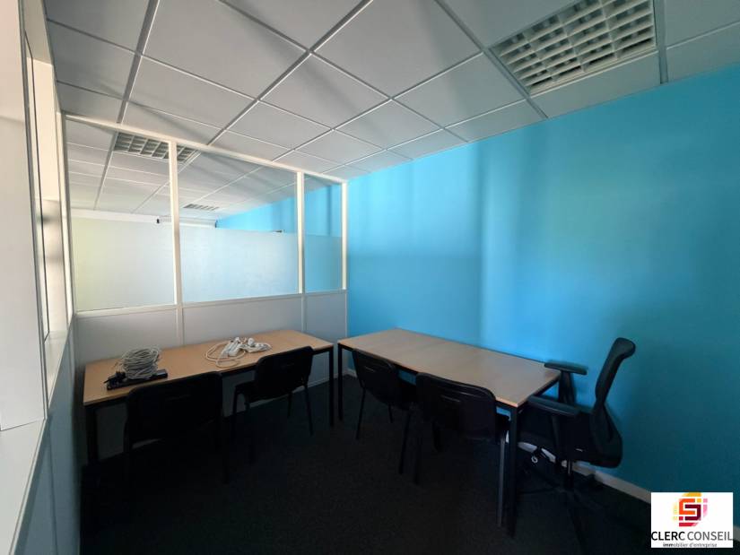 Location - Bureaux 79m² - Mont-saint-aignan