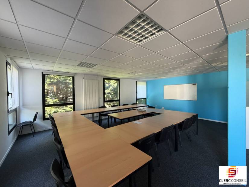 Location - Bureaux 79m² - Mont-saint-aignan