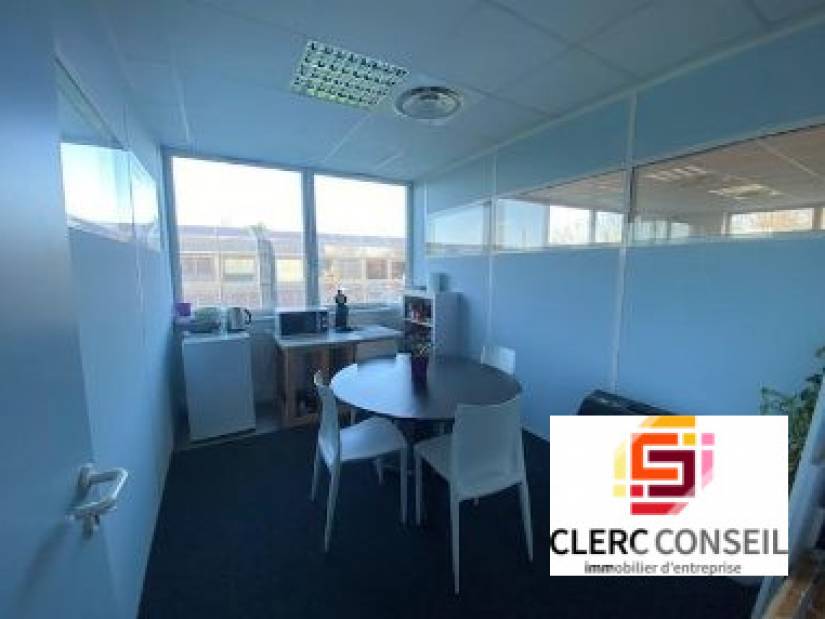Location - Bureaux 119m² - Mont-saint-aignan