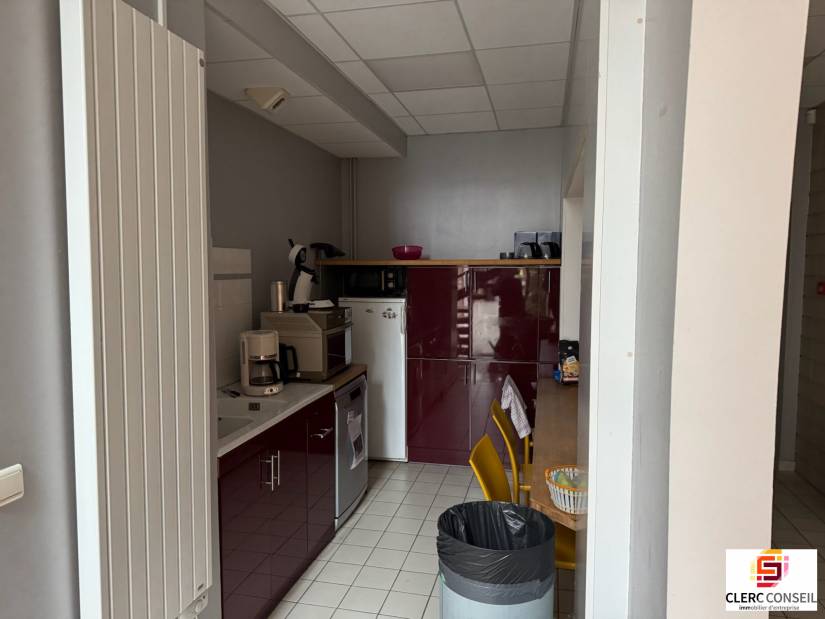 Location - Bureaux 1711m² - Mont-saint-aignan