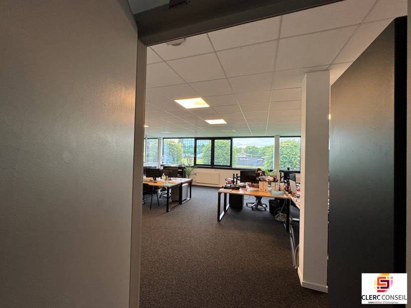 Location - Bureaux 1711m² - Mont-saint-aignan