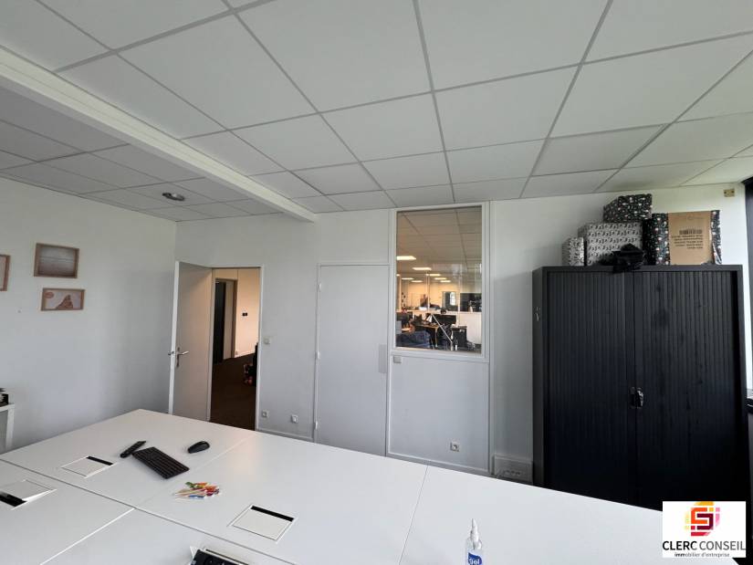Location - Bureaux 1186m² - Mont-saint-aignan