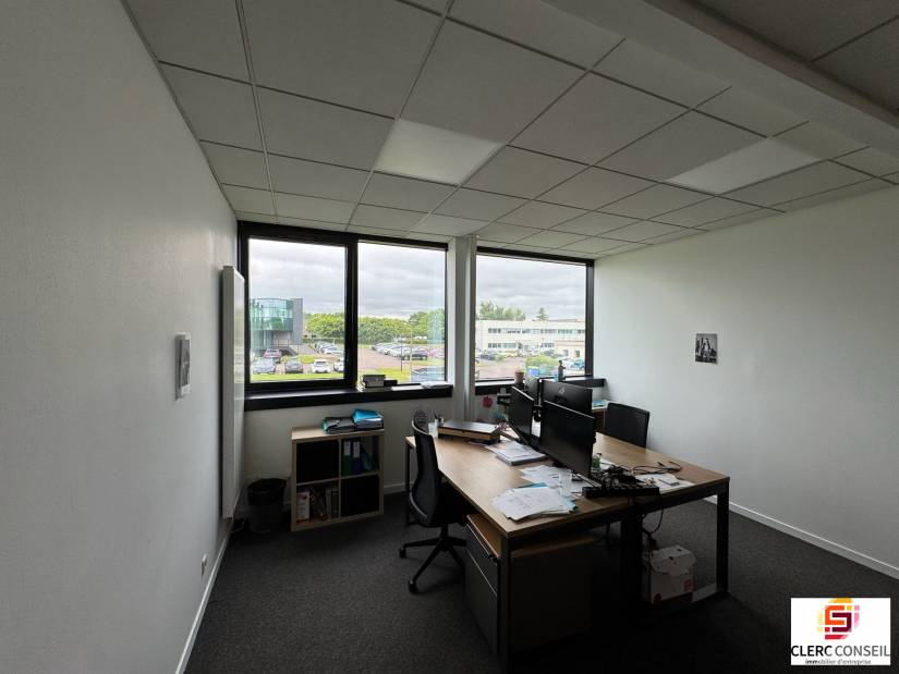 Location - Bureaux 1186m² - Mont-saint-aignan