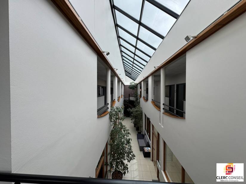 Location - Bureaux 1186m² - Mont-saint-aignan