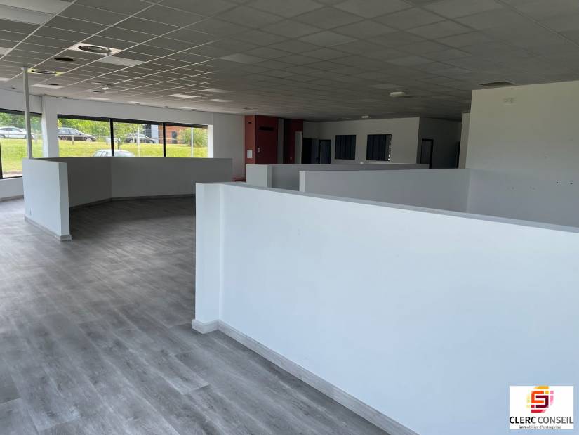 Location - Local commercial 450m² - Normanville