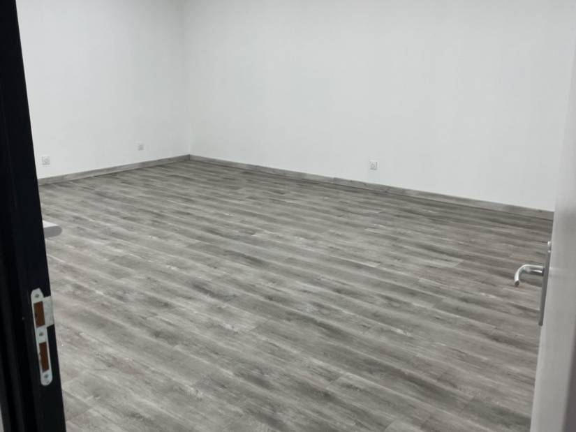 Location - Local commercial 450m² - Normanville