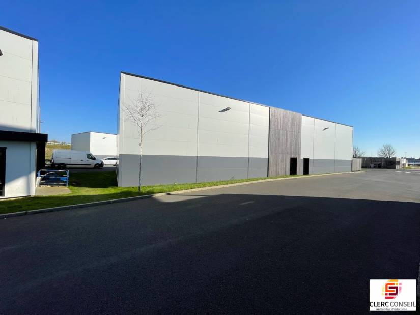 Location - Local d'activité 366m² - Honguemare-guenouville
