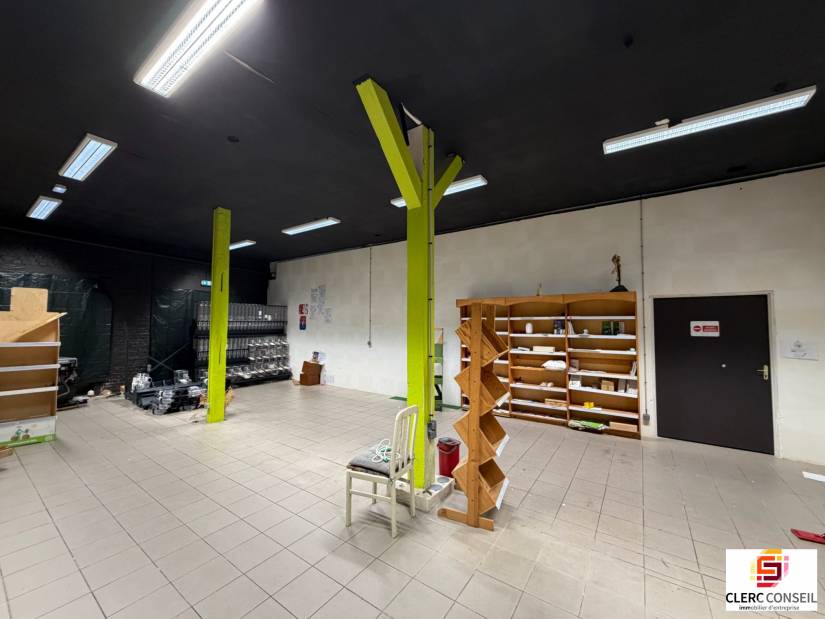 Location - Local commercial 534m² - Le petit-quevilly