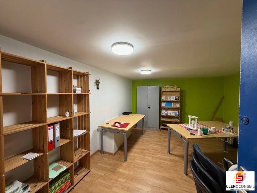 Location - Local commercial 534m² - Le petit-quevilly