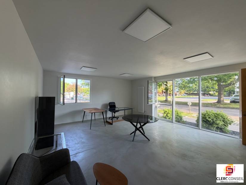 Location - Bureaux 52m² - Mont-saint-aignan