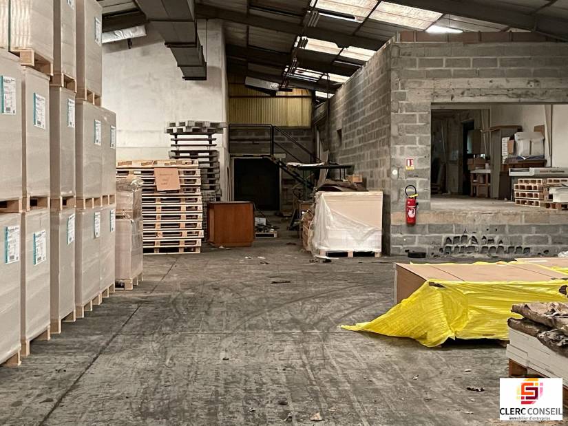 Vente - Local d'activité 7991m² - Évreux