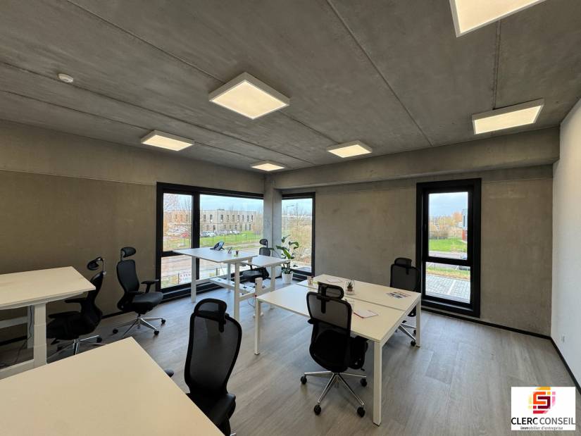 Location - Bureaux 456m² - Saint-martin-du-vivier