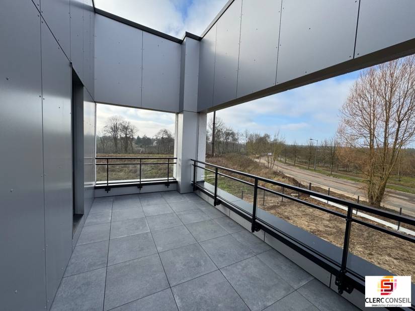 Location - Bureaux 456m² - Saint-martin-du-vivier