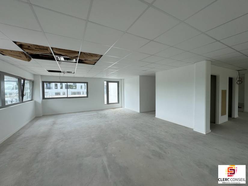 Location - Bureaux 449m² - Mont-saint-aignan