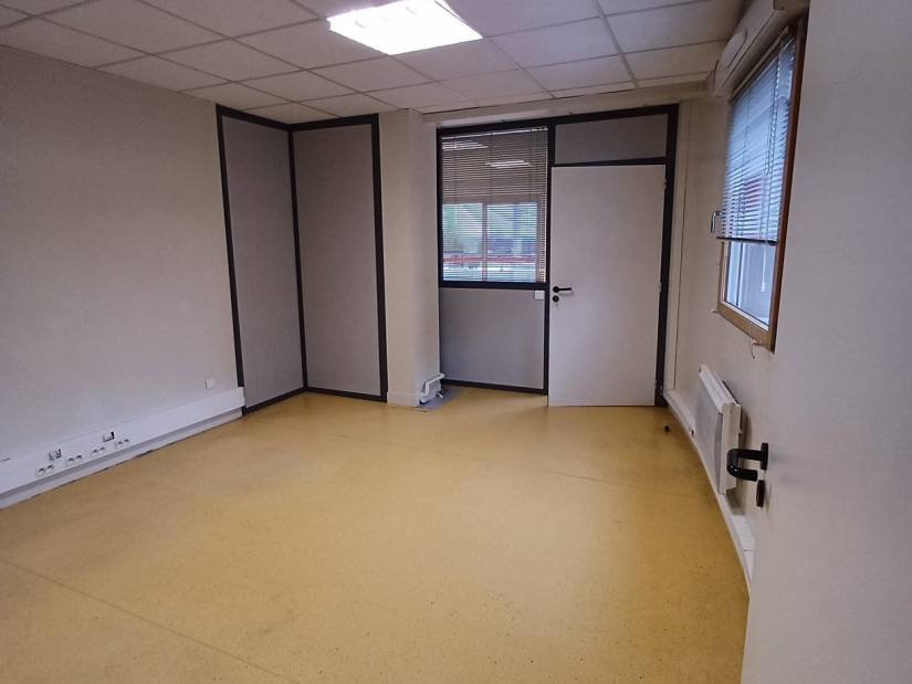 Location - Bureaux 66m² - Rouen