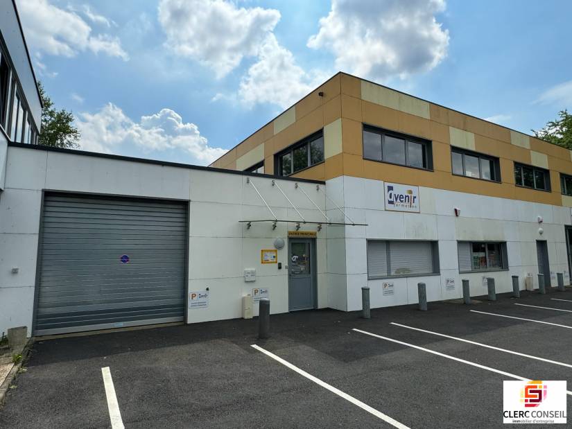 Location - Bureaux 305m² - Mont-saint-aignan