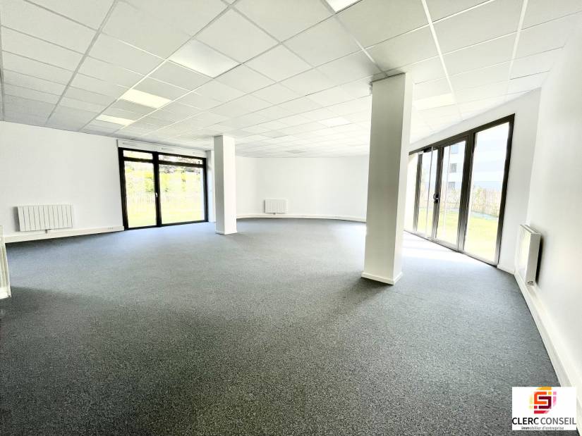 Location - Local commercial 101m² - Bihorel
