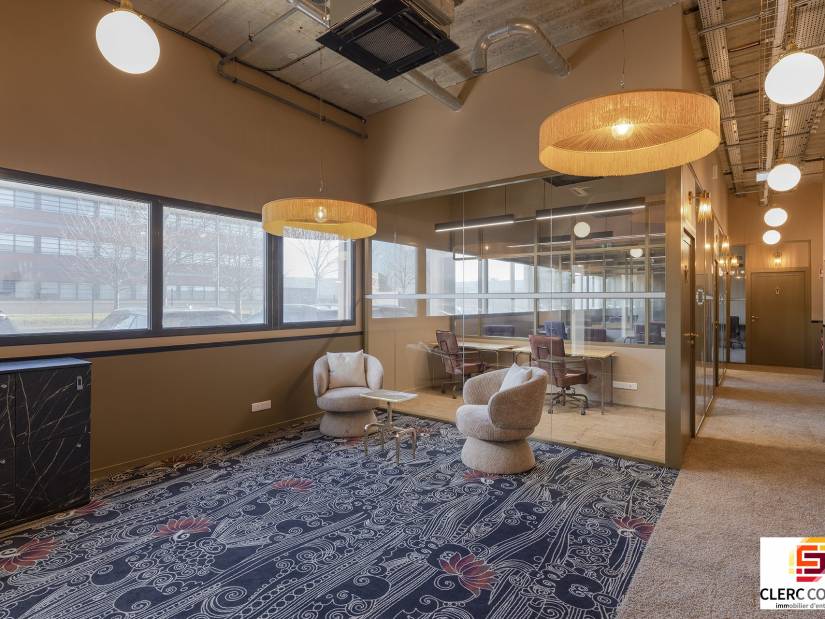 Location - Bureaux 124m² - Isneauville