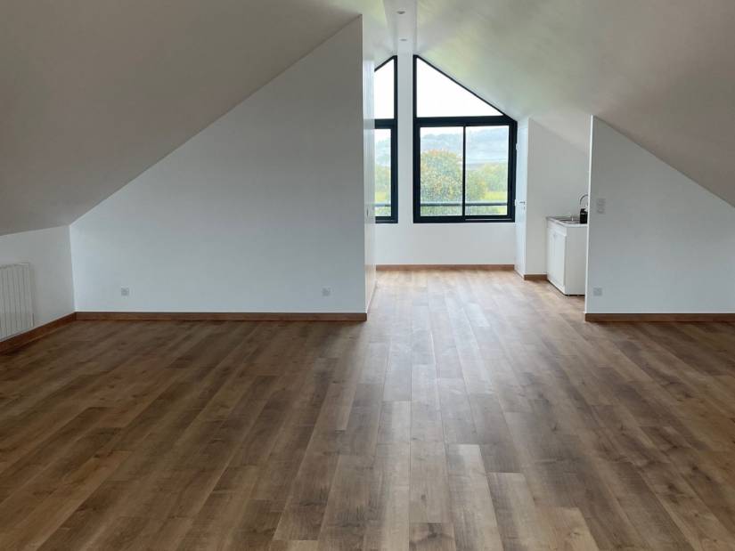 Location - Local commercial 52m² - Criquebeuf-sur-seine
