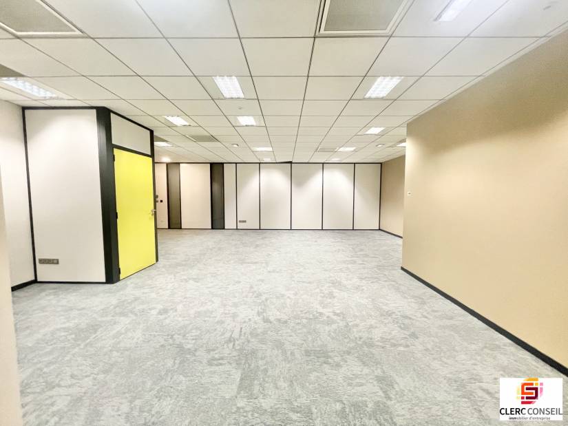 Location - Bureaux 73m² - Rouen