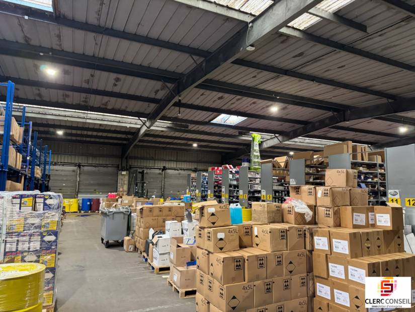 Location - Local d'activité 2000m² - Saint-Étienne-du-rouvray