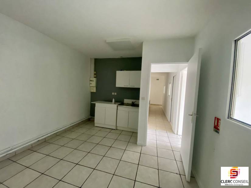 Location - Bureaux 108m² - Évreux