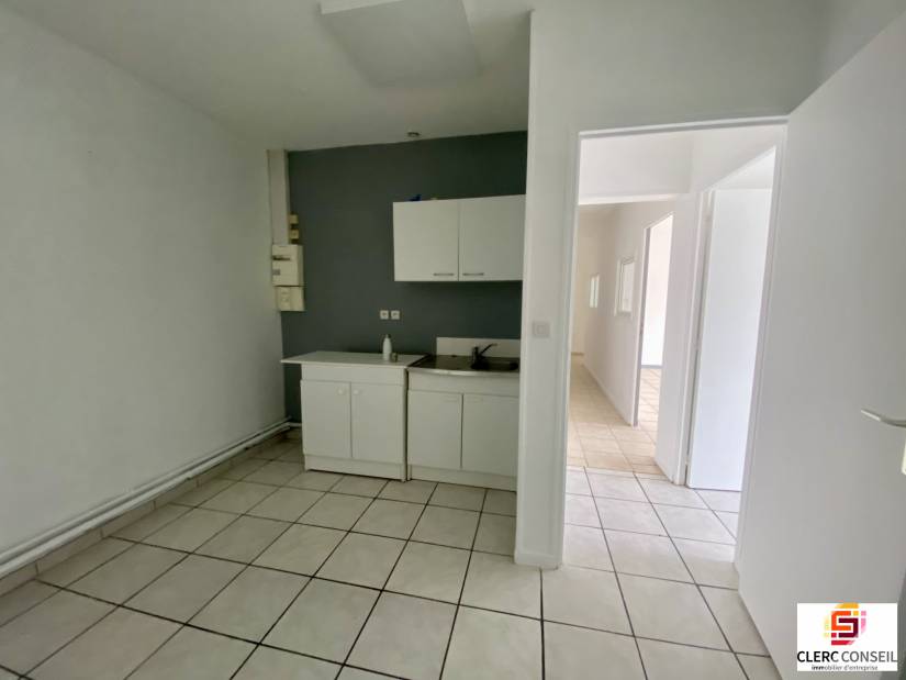 Location - Bureaux 108m² - Évreux