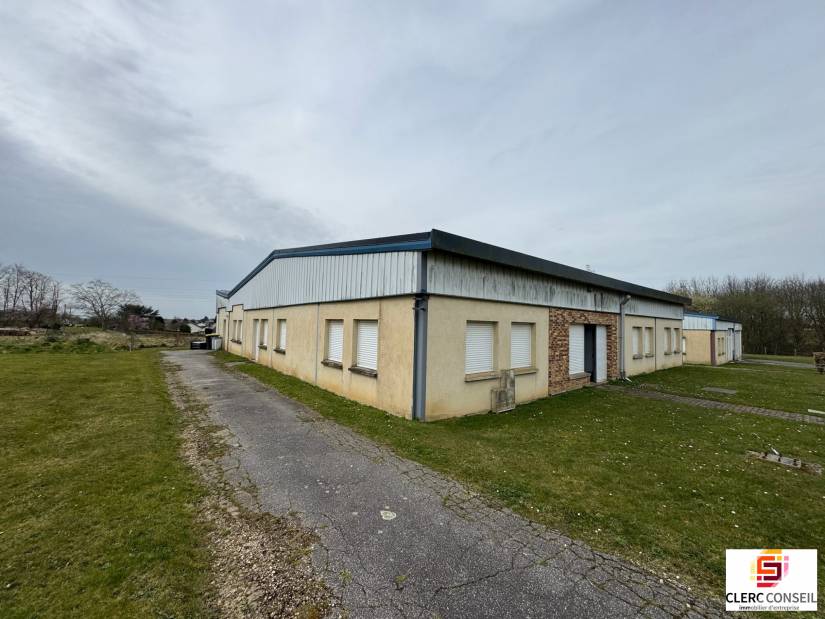 Location - Bureaux 467m² - La frénaye