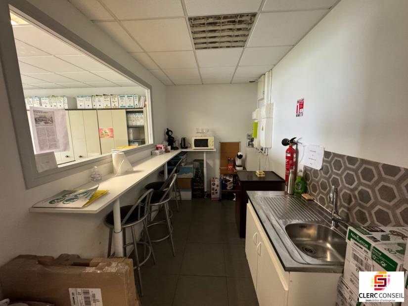 Location - Bureaux 130m² - Évreux