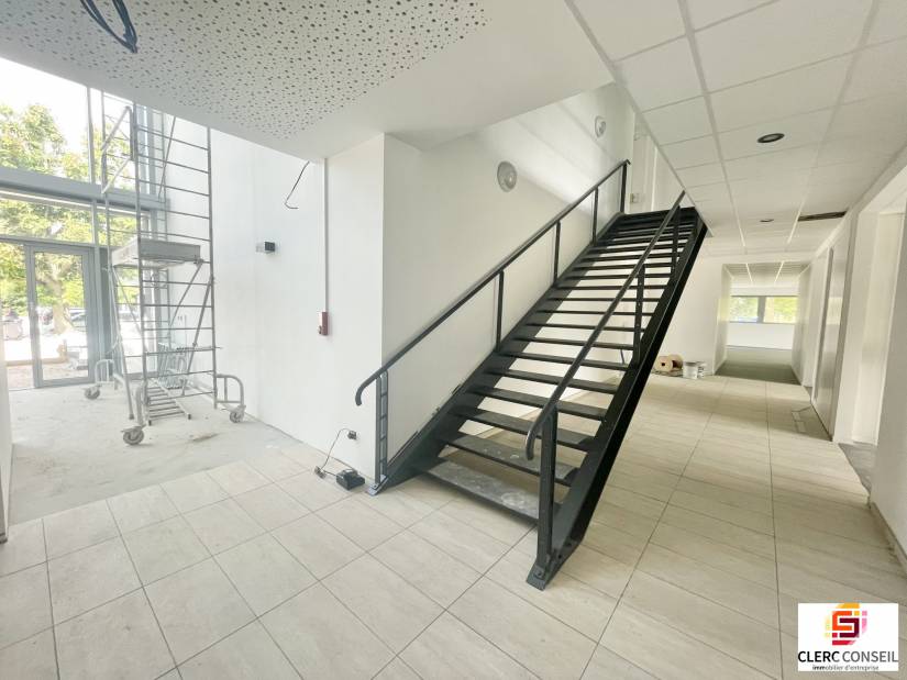 Location - Bureaux 144m² - Mont-saint-aignan