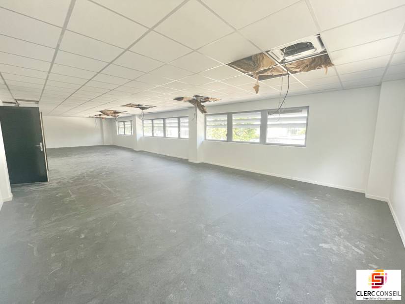 Location - Bureaux 144m² - Mont-saint-aignan