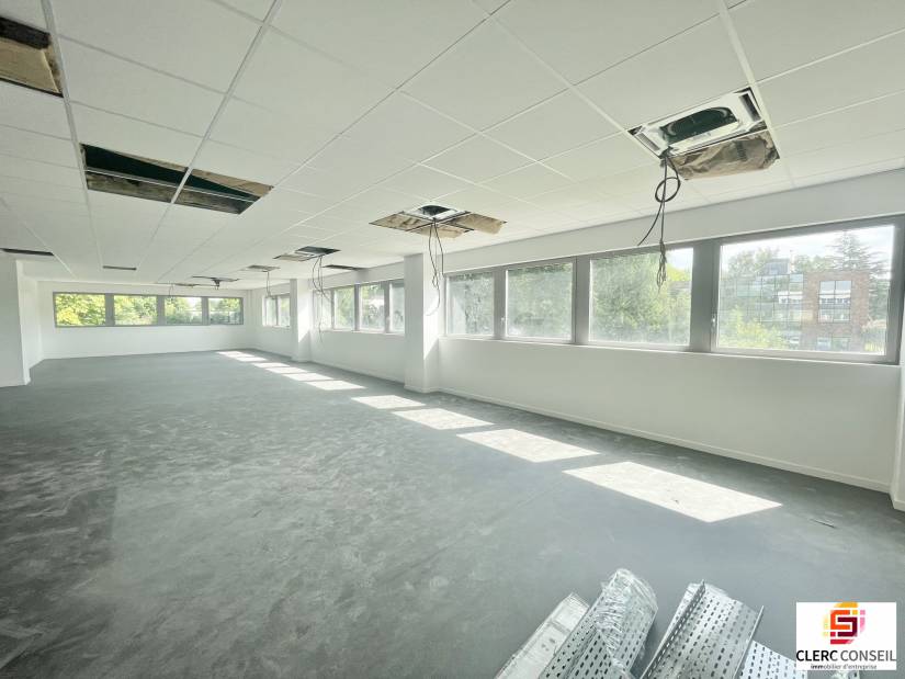 Location - Bureaux 144m² - Mont-saint-aignan