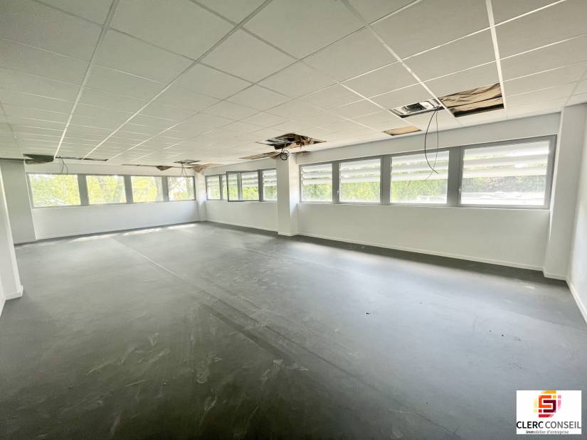 Location - Bureaux 144m² - Mont-saint-aignan